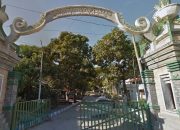 Pondok Pesantren Nazhatut Thullab. Pesantren tertua di Madura