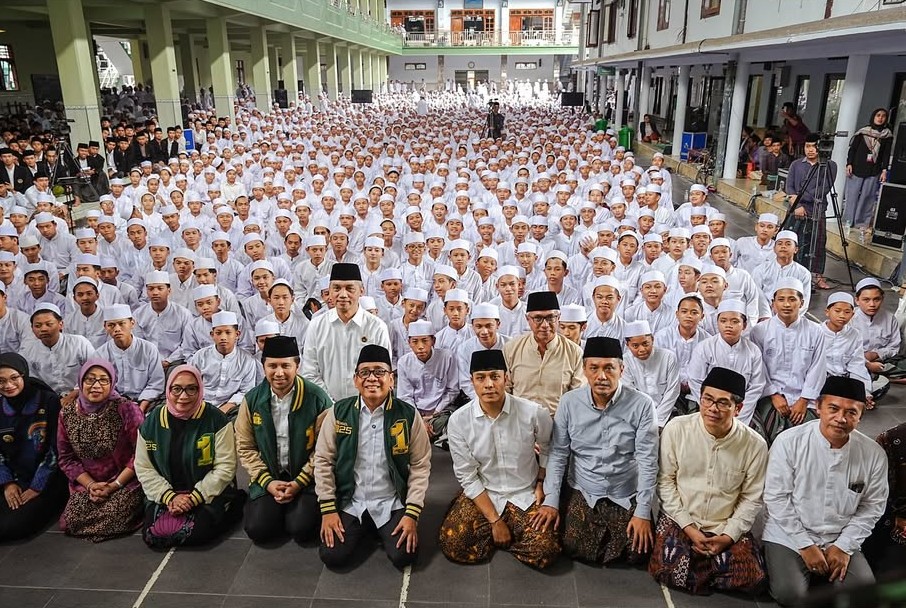 Komitmen Pemerintah pad dunia pesantren
