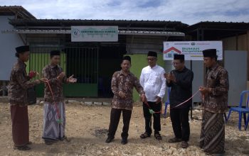 Persemian rumah sampah Pesantren al Anwar 2. Sarang Rembang