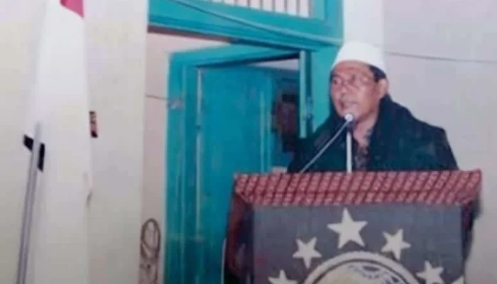 KH Imron Hamzah: Ulama Karismatik yang Menyatukan Dakwah, Karisma, dan Keberanian Sosial