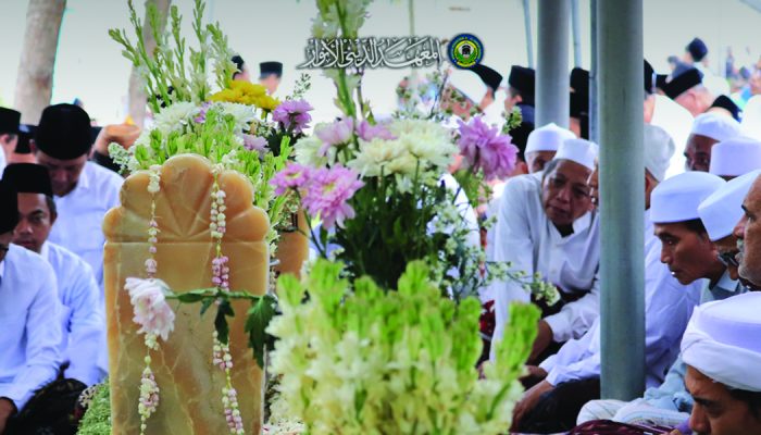 Haul ke-57 KH. Zubair Dahlan Pendiri Pondok Al Anwar Sarang