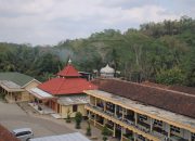 Jejak Sunyi Pondok Pesantren Al-Iman Bulus