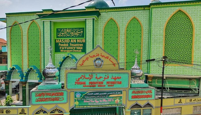 Pesantren Futuhiyyah Mranggen Demak, Pusat Pendidikan Besar di Utara Jawa