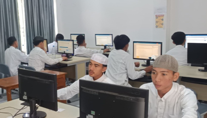 Puluhan Ribu Santri Ujian Akhir Nasional 2026
