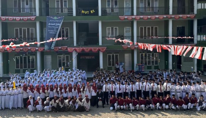 Pesantren Miftahul Ulum Burangkeng Bekasi Tumbuh Bersama Perkembangan Zaman