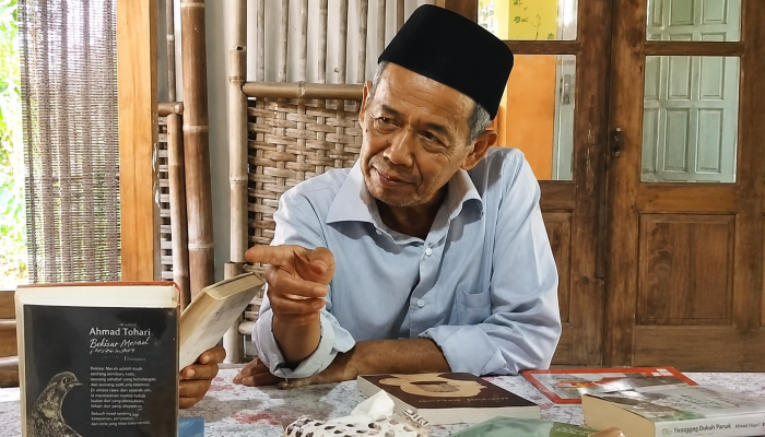 Ahmad Tohari: Mentalitas Mendewakan Harta Jadi Akar Korupsi di Indonesia
