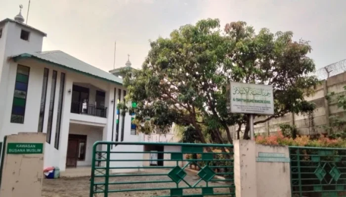Pesantren Al Tsaniyyah Tangerang : Berdaya Saing lewat Penguatan Bahasa dan Tradisi Keilmuan
