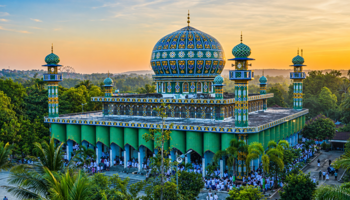 Pondok Pesantren Sunan Drajat: Warisan Spiritual dan Kemandirian Santri di Pesisir Lamongan