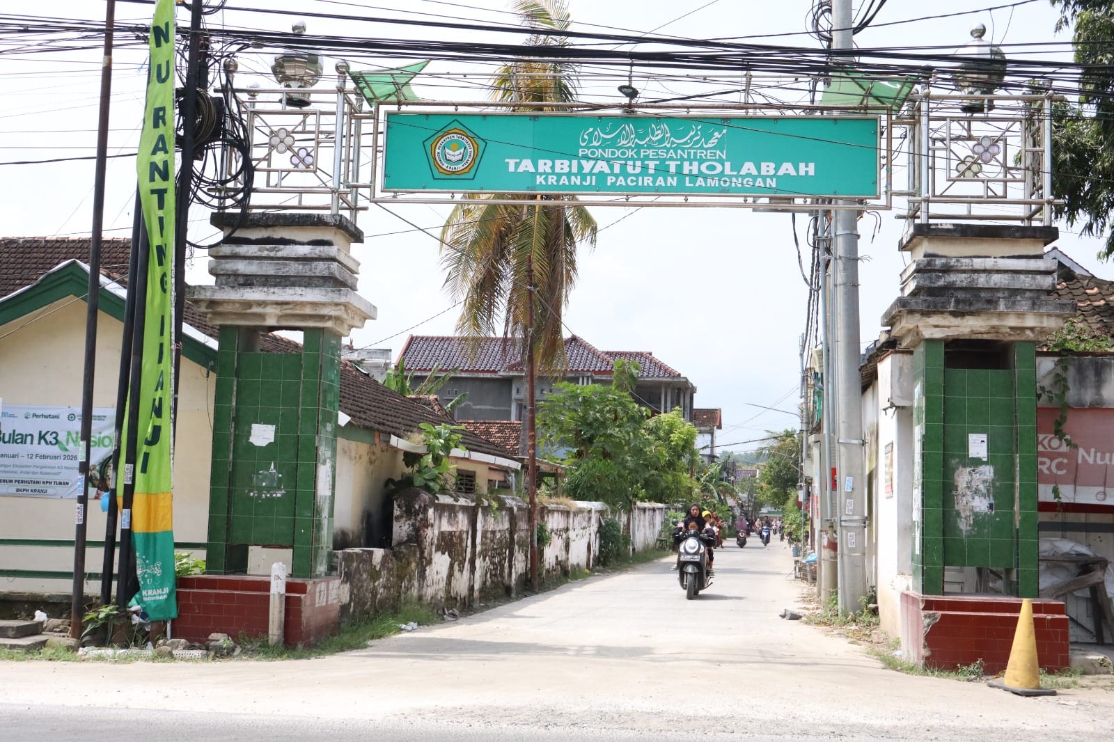 Pondok Pesantren Tarbiyatut Tholaba
